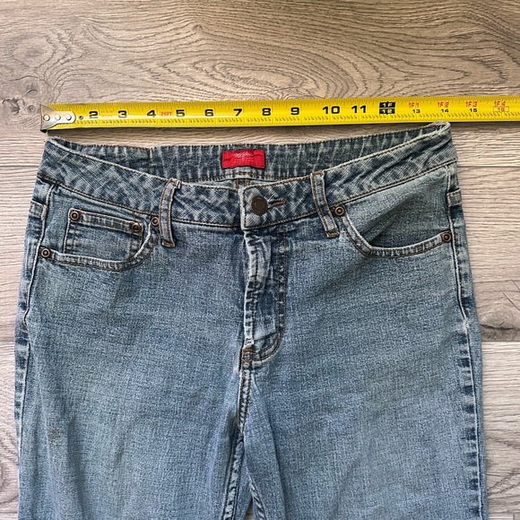 Flared Jeans - Picture 10 of 10